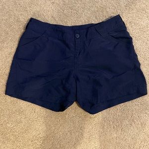 Columbia PFG shorts. 5 inch inseam. Size L
